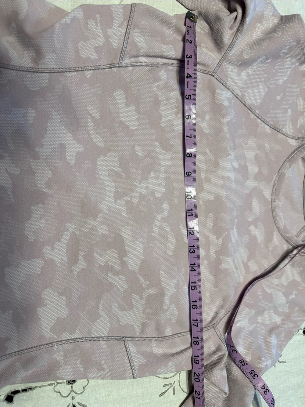 Long-Sleeve Pink Camo Performance Top Lululemon Pocket Thumbhole - Picture 5 of 7